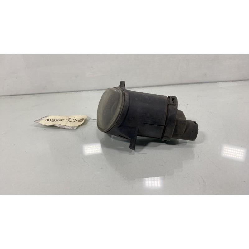 Anti brouillard droit (feux) VOLKSWAGEN PASSAT 4 Photo n°2