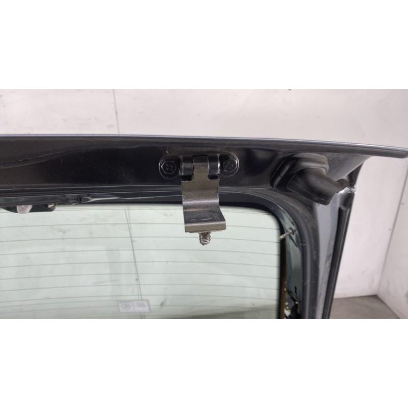 Malle/Hayon arriere SKODA YETI Photo n°4
