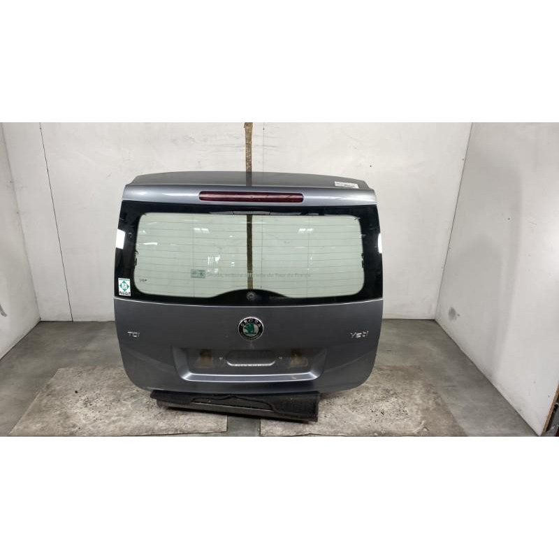 Malle/Hayon arriere SKODA YETI Photo n°8