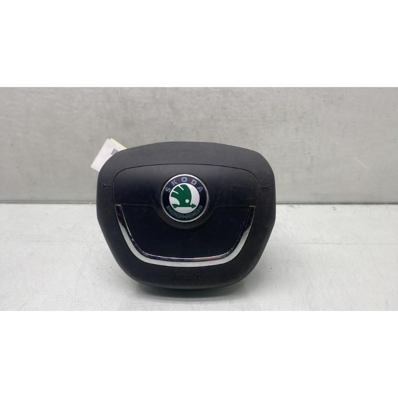 Air bag conducteur SKODA YETI Photo n°3