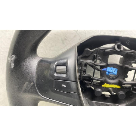 Volant PEUGEOT 208 1