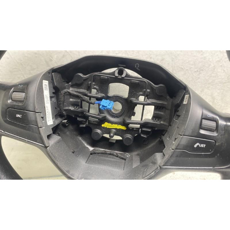 Volant PEUGEOT 208 1 Photo n°5