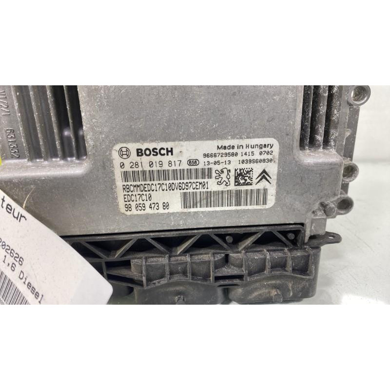 Calculateur moteur PEUGEOT 208 1 Photo n°3