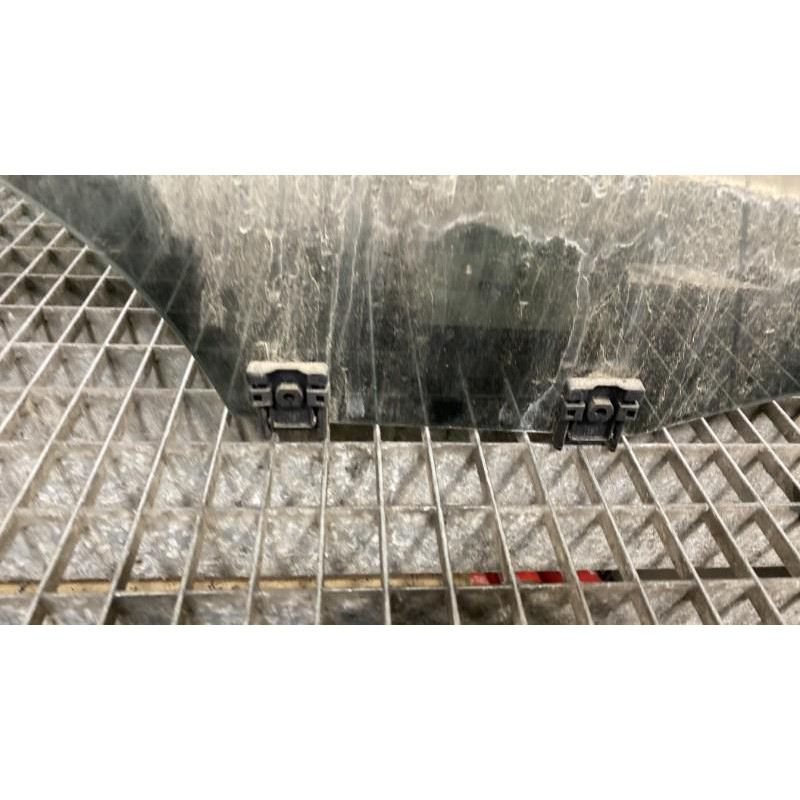 Vitre arriere droit CITROEN C4 GRAND PICASSO 2 Photo n°1
