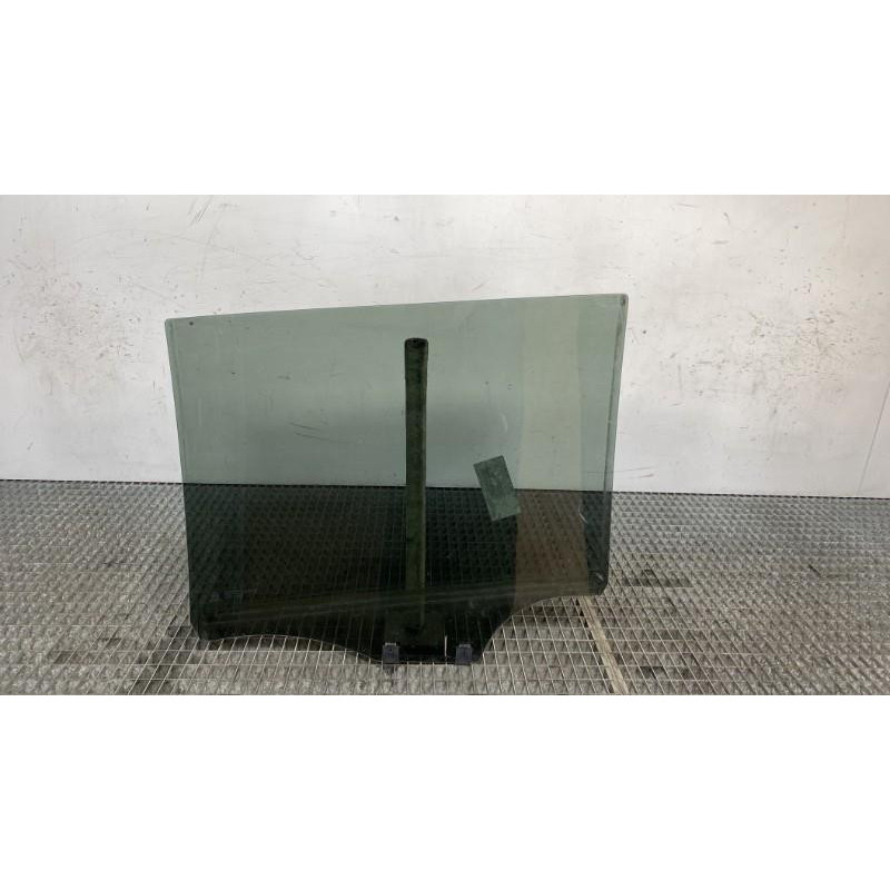 Vitre arriere droit CITROEN C4 GRAND PICASSO 2 Photo n°4