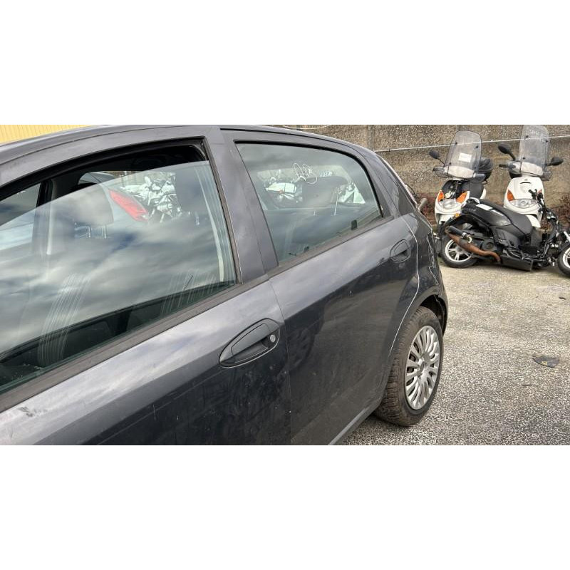 Custode avant gauche FIAT PUNTO EVO 3 Photo n°15