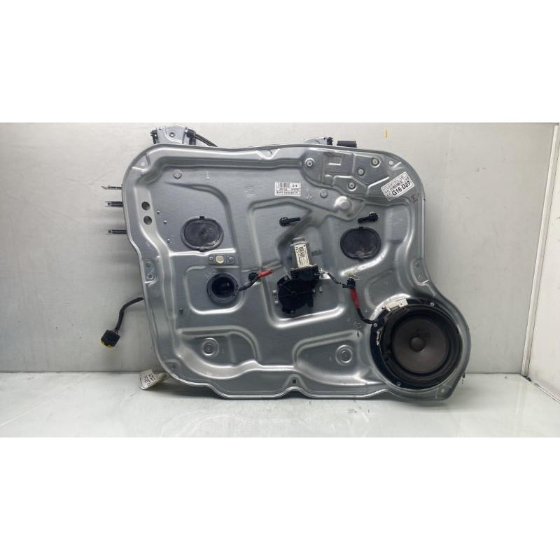 Leve vitre electrique avant gauche HYUNDAI SANTA FE 2 Photo n°4