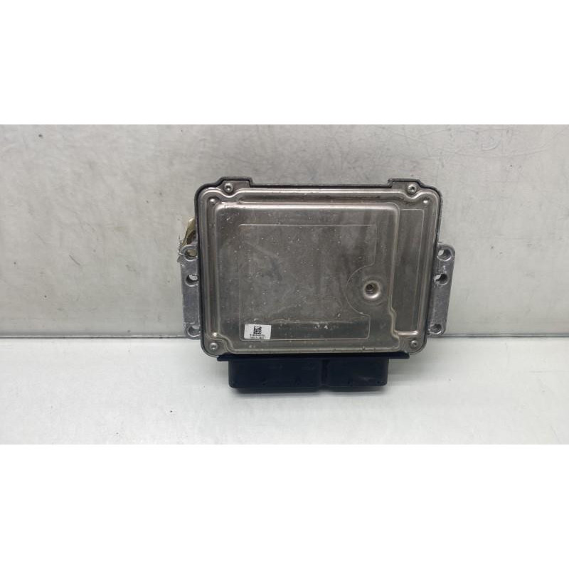 Calculateur moteur HYUNDAI SANTA FE 2 Photo n°5