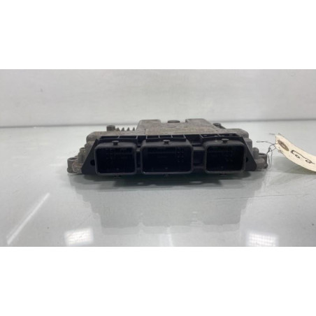 Calculateur moteur PEUGEOT 206
