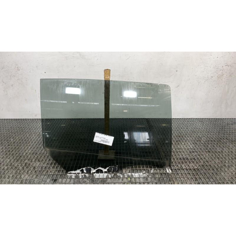 Vitre arriere droit PEUGEOT 308 2 Photo n°3