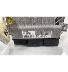 Calculateur moteur PEUGEOT 308 2