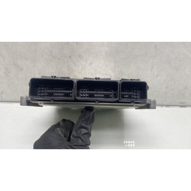 Calculateur moteur RENAULT CLIO 4 Photo n°4