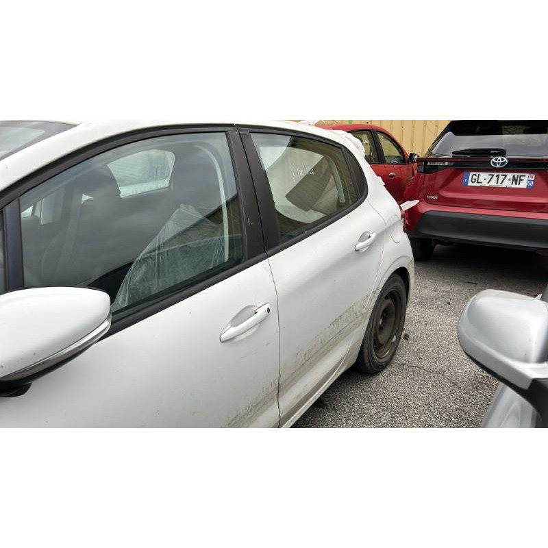 Porte avant gauche PEUGEOT 208 1 Photo n°10