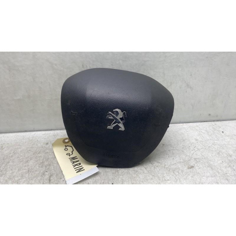 Air bag conducteur PEUGEOT 208 1 Photo n°1