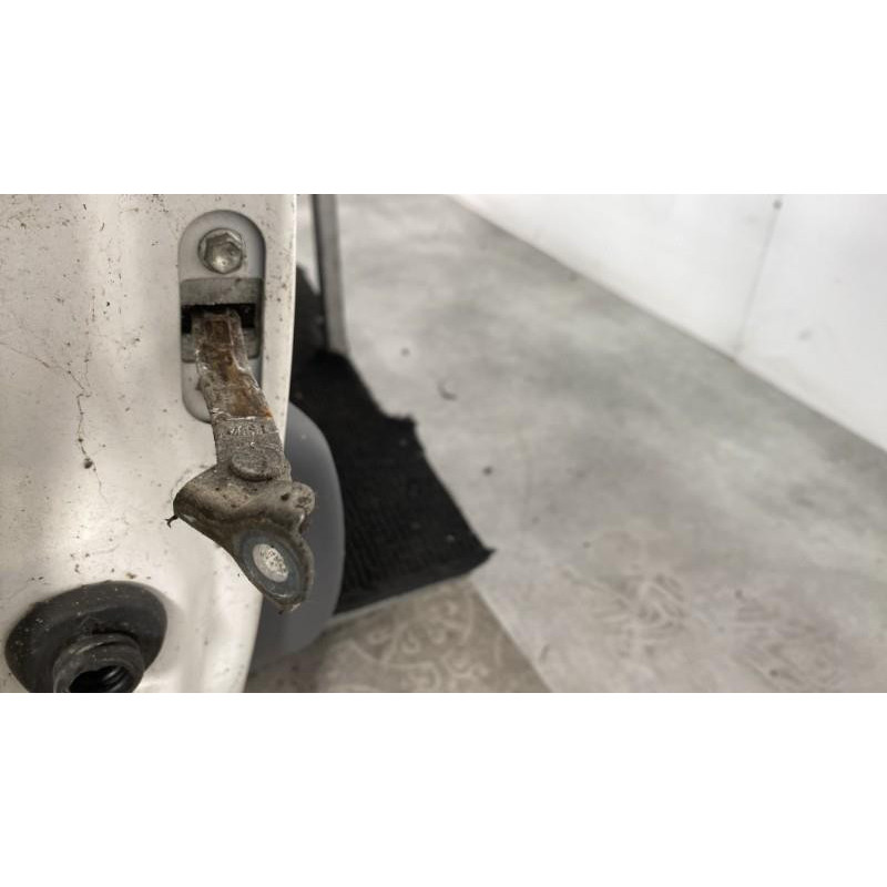 Porte avant droit PEUGEOT 107 Photo n°9