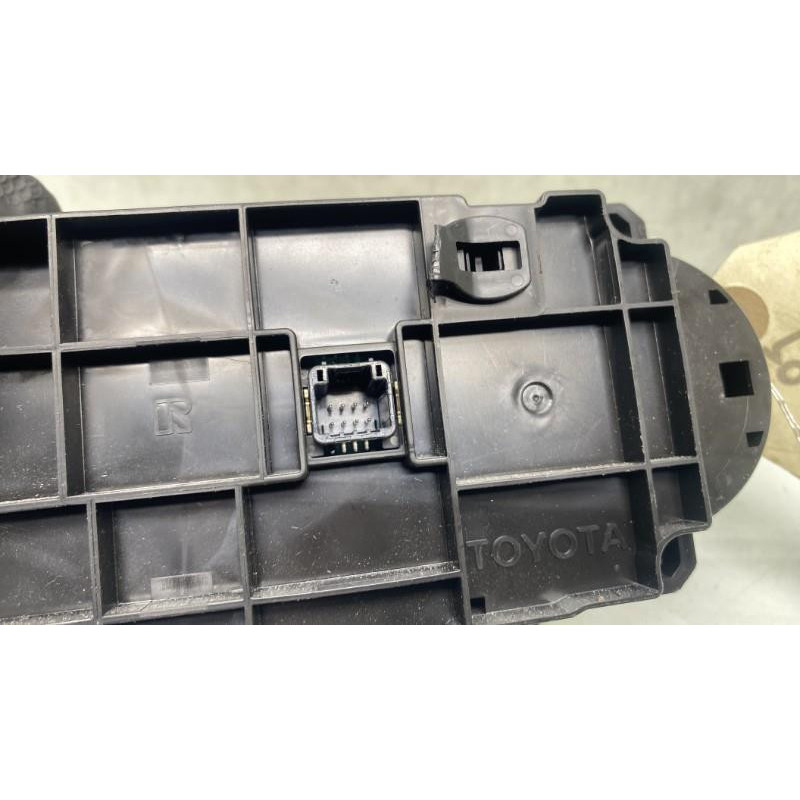 Commande chauffage TOYOTA YARIS 3 Photo n°1