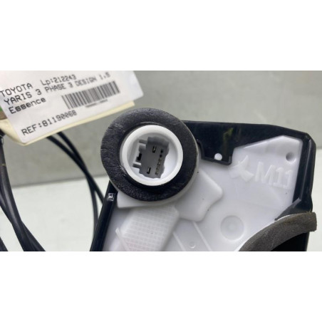 Serrure avant droit TOYOTA YARIS 3