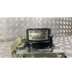 Bloc ABS (freins anti-blocage) TOYOTA YARIS 3