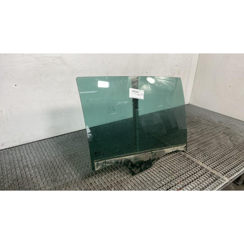 Vitre arriere droit OPEL ZAFIRA TOURER C Photo n°2