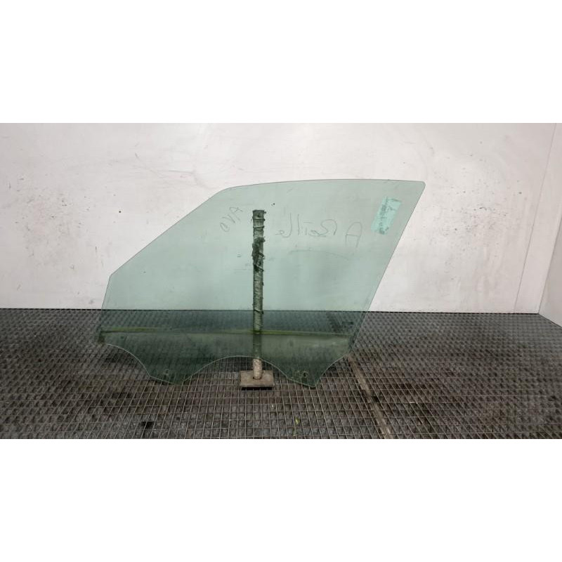 Vitre avant droit OPEL ZAFIRA TOURER C Photo n°4
