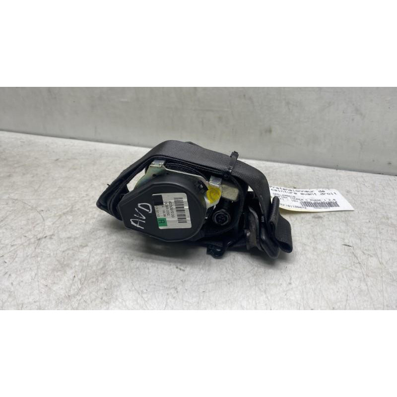 Pretensionneur de ceinture avant droit OPEL ZAFIRA TOURER C Photo n°1