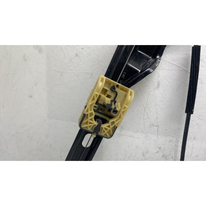 Leve vitre electrique avant gauche OPEL ZAFIRA TOURER C Photo n°4