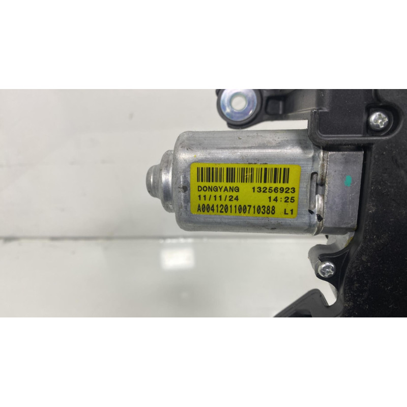 Moteur essuie glace arriere OPEL ZAFIRA TOURER C Photo n°1