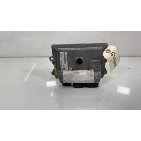 Calculateur moteur PEUGEOT 208 1 Photo n°1