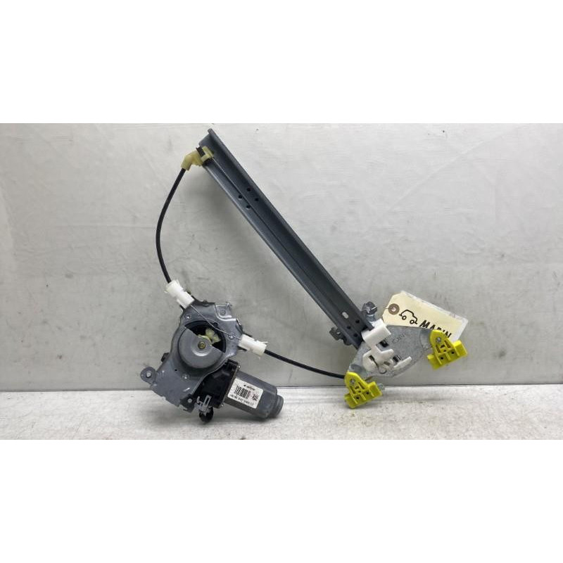 Leve vitre electrique arriere droit NISSAN QASHQAI 1 Photo n°4
