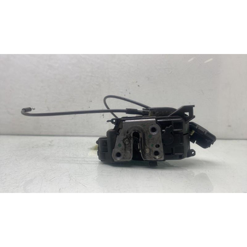 Serrure avant droit RENAULT CLIO 3 Photo n°8