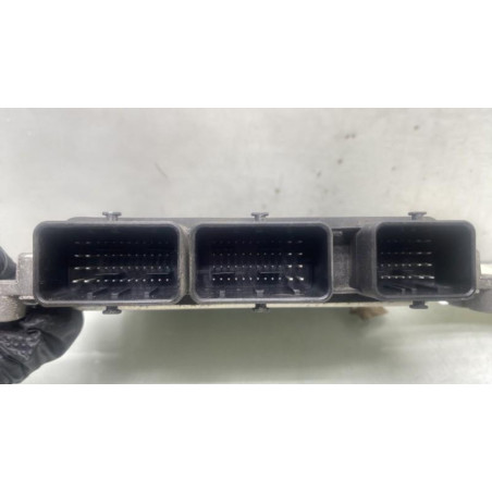 Calculateur moteur RENAULT CLIO 3 Photo n°1