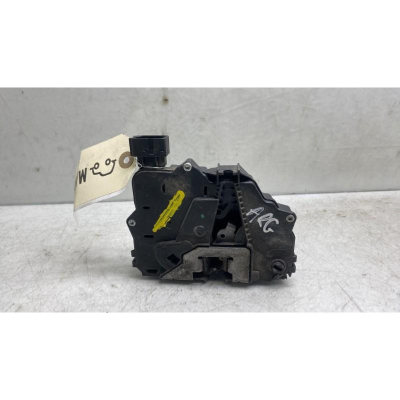 Serrure arriere gauche OPEL CORSA D Photo n°4