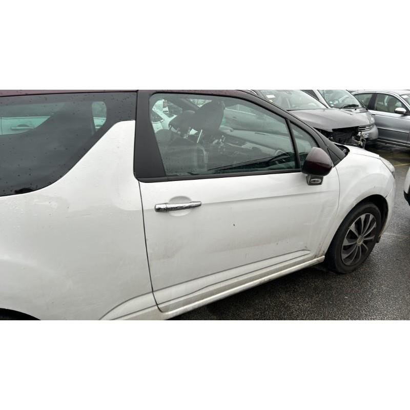 Leve vitre electrique avant gauche CITROEN DS3 Photo n°17