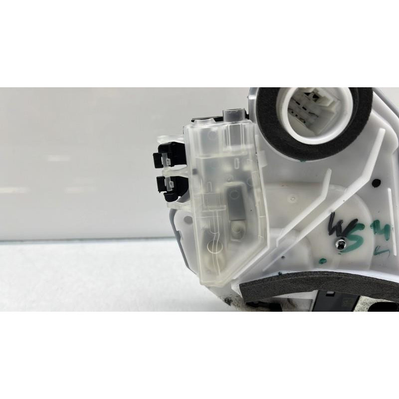 Serrure arriere droit PEUGEOT 108 Photo n°4