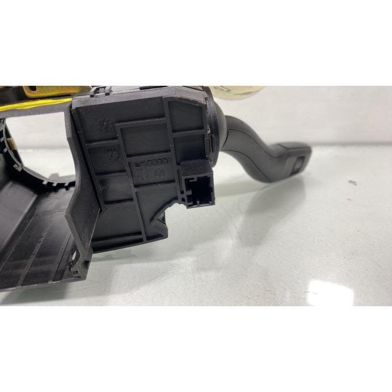 Support commodo (commutateur) AUDI A4 2 Photo n°4
