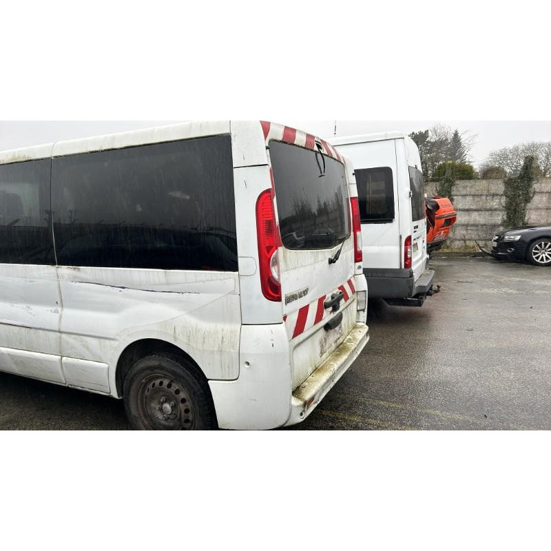 Calculateur moteur RENAULT TRAFIC 2 Photo n°4