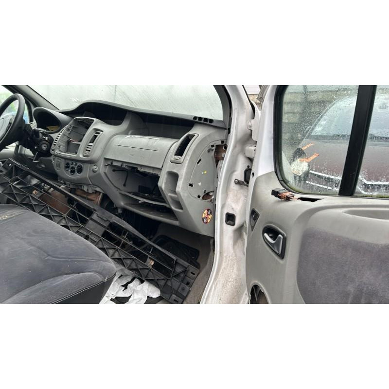 Calculateur moteur RENAULT TRAFIC 2 Photo n°7