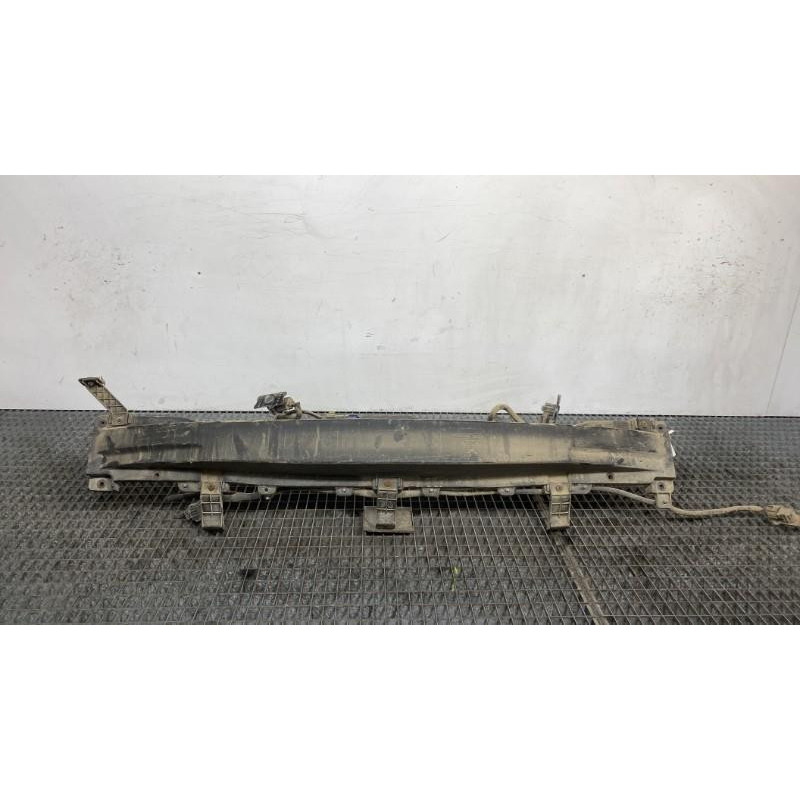 Renfort pare choc arriere (traverse) HYUNDAI I 40 Photo n°1