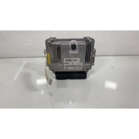 Calculateur moteur HYUNDAI I 40 Photo n°1