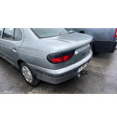 Retroviseur droit RENAULT MEGANE 1
