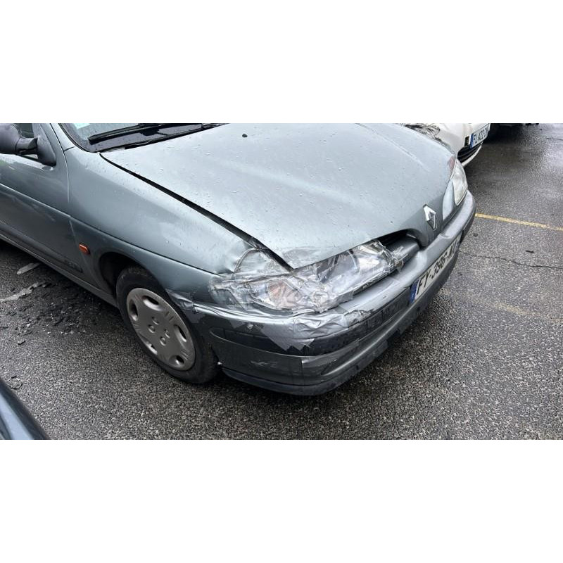 Vitre arriere droit RENAULT MEGANE 1 Photo n°15