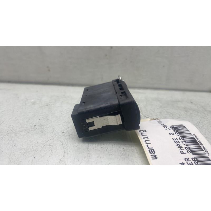 Bouton de warning BMW Z4 E85 Photo n°5