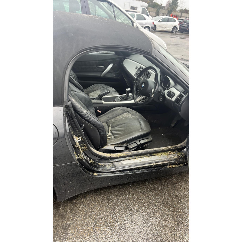 Charniere de capot BMW Z4 E85 Photo n°18
