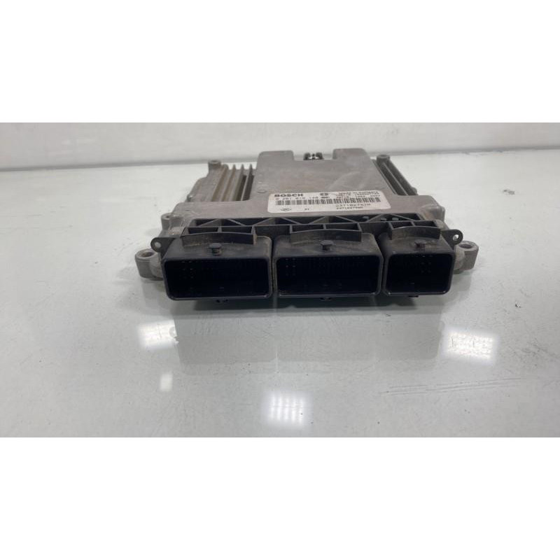 Calculateur moteur RENAULT CLIO 4 Photo n°3