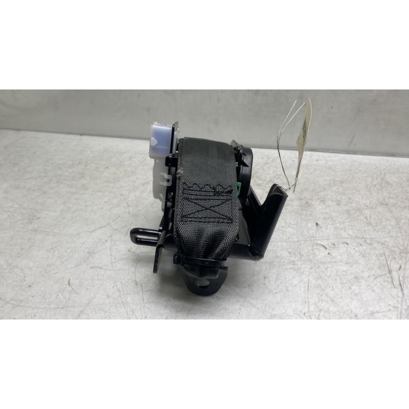 Ceinture arriere gauche HYUNDAI I 40 Photo n°4