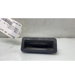 Bouton de coffre FORD FIESTA 6 Photo n°1
