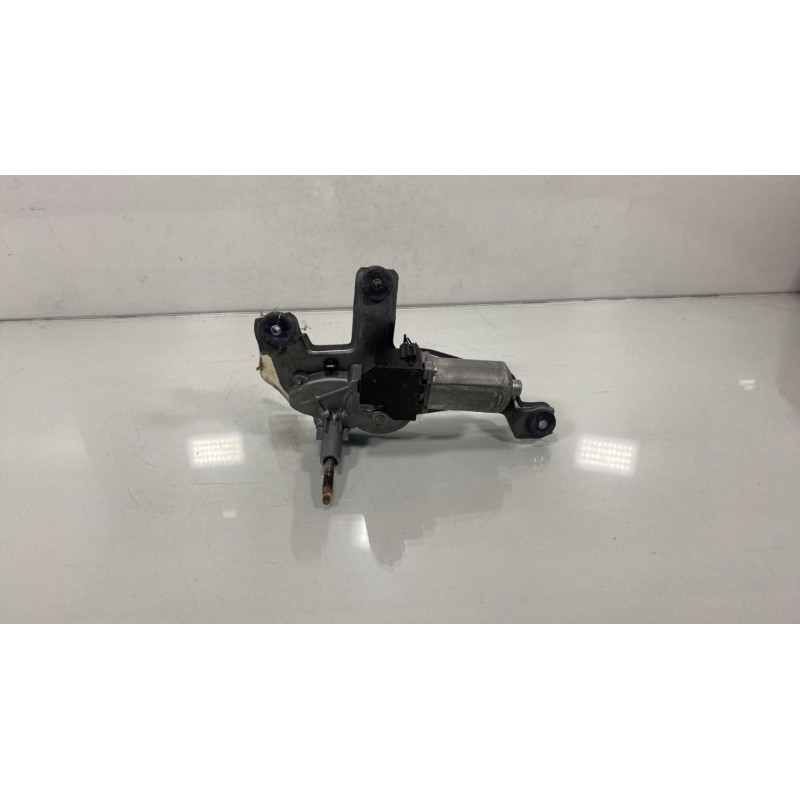 Moteur essuie glace arriere TOYOTA COROLLA VERSO 2 Photo n°3