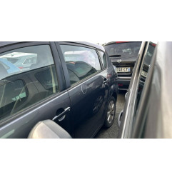 Serrure avant gauche TOYOTA COROLLA VERSO 2