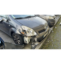 Serrure avant gauche TOYOTA COROLLA VERSO 2
