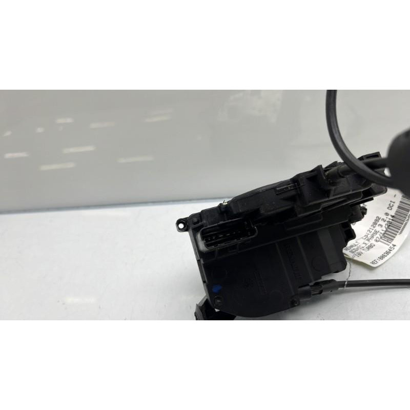 Serrure arriere gauche RENAULT SCENIC 3 Photo n°3